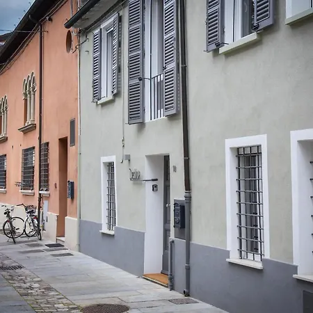 לינה וארוחת בוקר Diecivasi